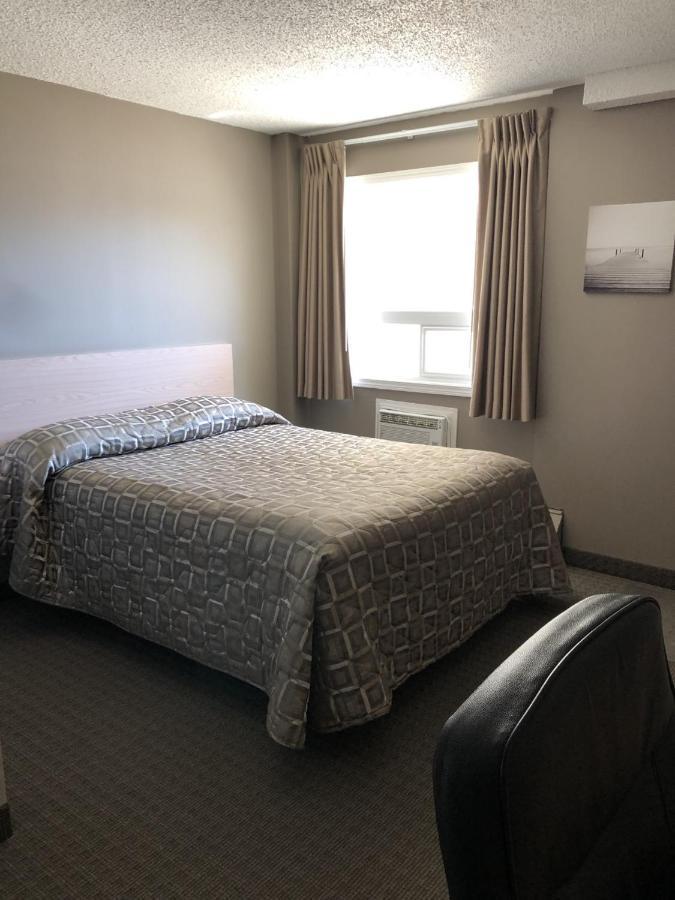 Arbour Ridge Inn & Suites Kindersley Zewnętrze zdjęcie